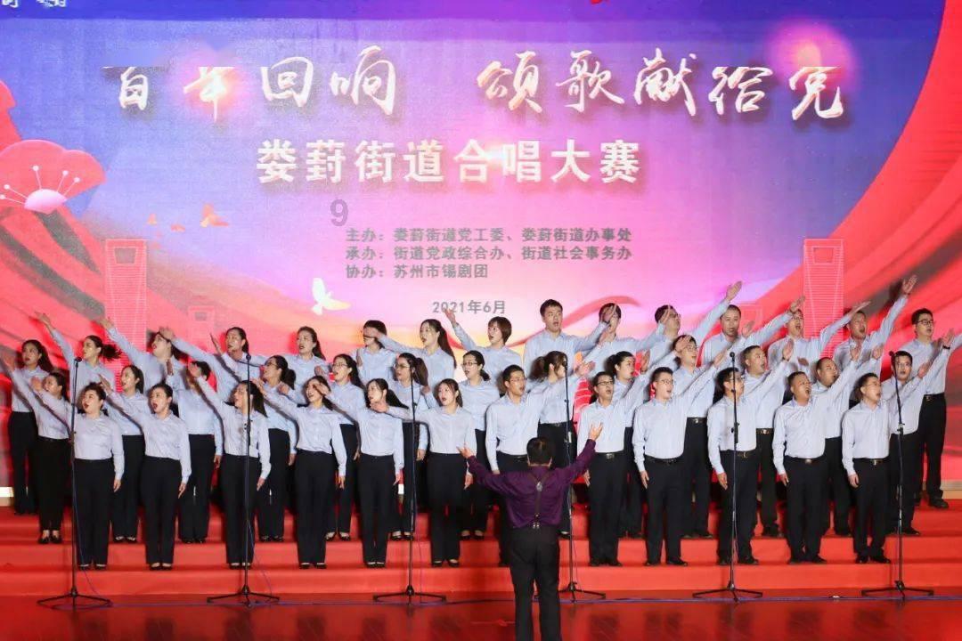 哈尔滨游客太多了,狐狸宝宝累到罢工了,狐狸宝宝:睡不醒根本睡不醒